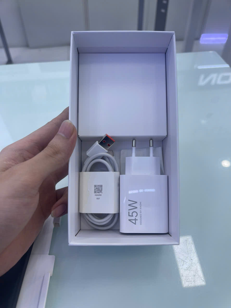 ĐIỆN THOẠI DI ĐỘNG (TEL) REDMI NOTE 17 6.99"/SNAP 6S 4G GEN 2/4G/128G/50MP+Auxiliary/16MP/7700mAh