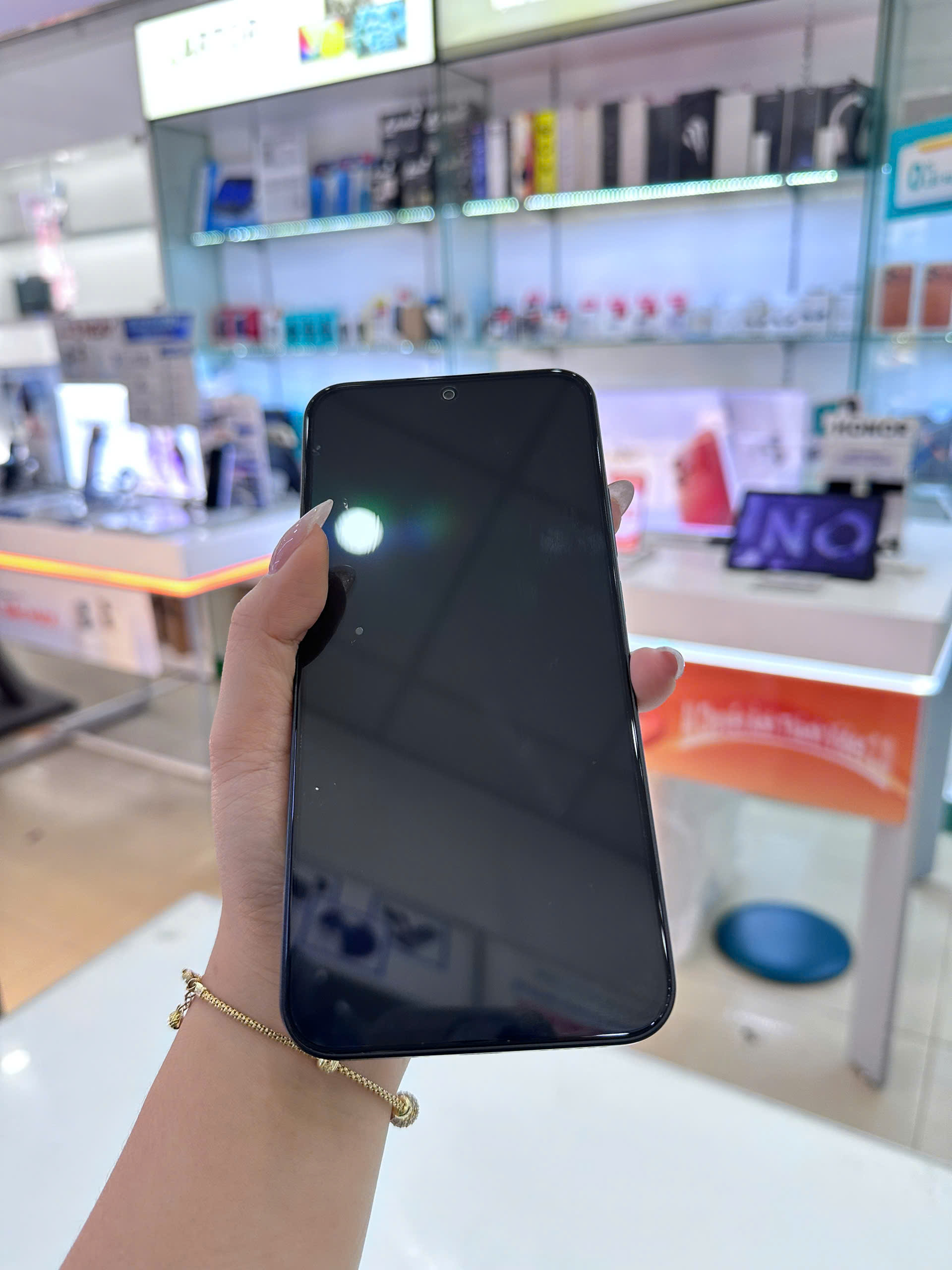 ĐIỆN THOẠI DI ĐỘNG (TEL) REDMI NOTE 17 6.99"/SNAP 6S 4G GEN 2/4G/128G/50MP+Auxiliary/16MP/7700mAh (26012RN62Y)/ĐEN