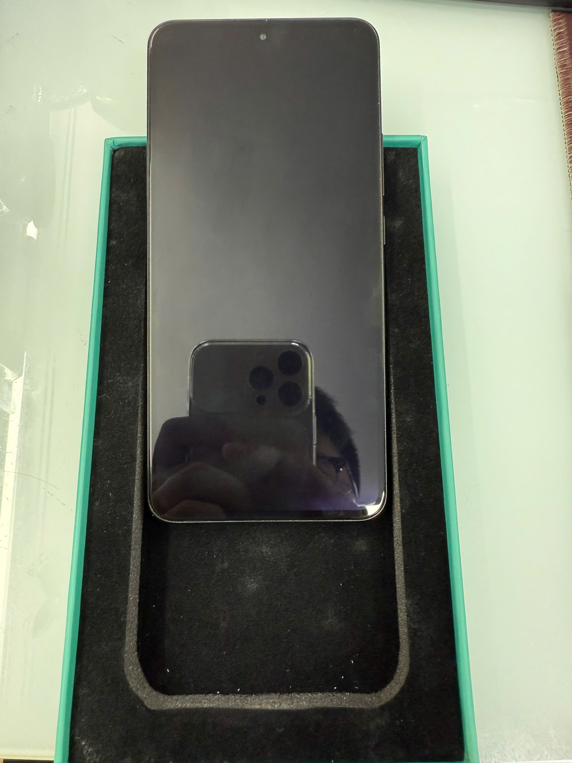 Điện thoại di động Xiaomi 13T - Đen (2306EPN60G) 6.67/MTK D8200 Ultra/12G/256G/50MP+50MP+12MP/20MP/5000mAh - TBH