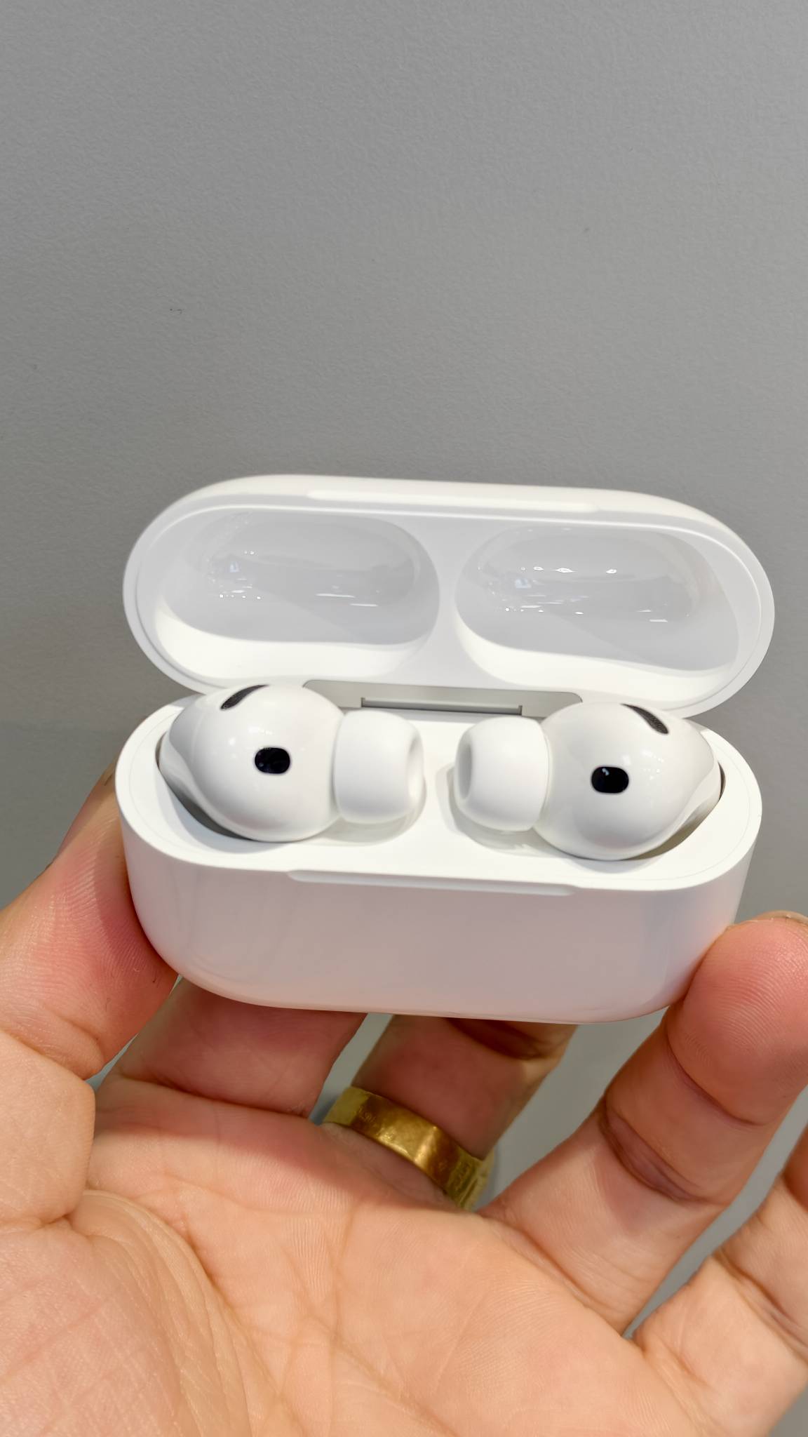 Tai nghe Bluetooth Apple AirPods Pro 3