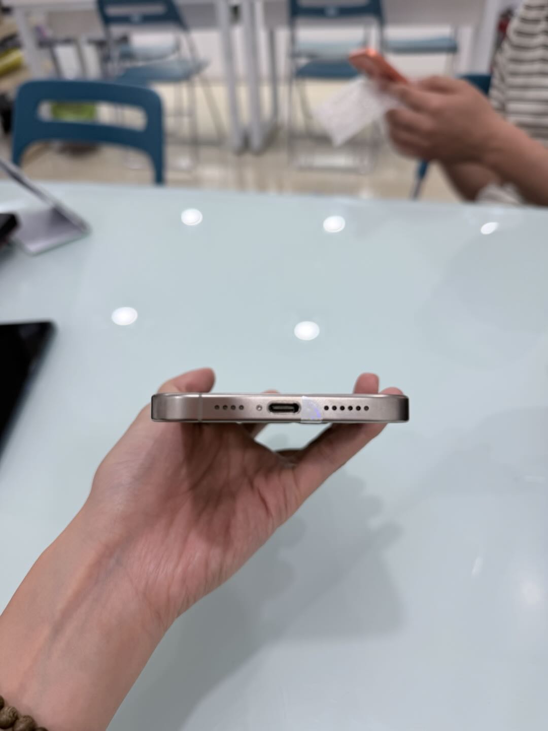 ĐTDĐ Apple iPhone 16 Pro Max 256GB Natural Titanium_MYWY3VN/A
