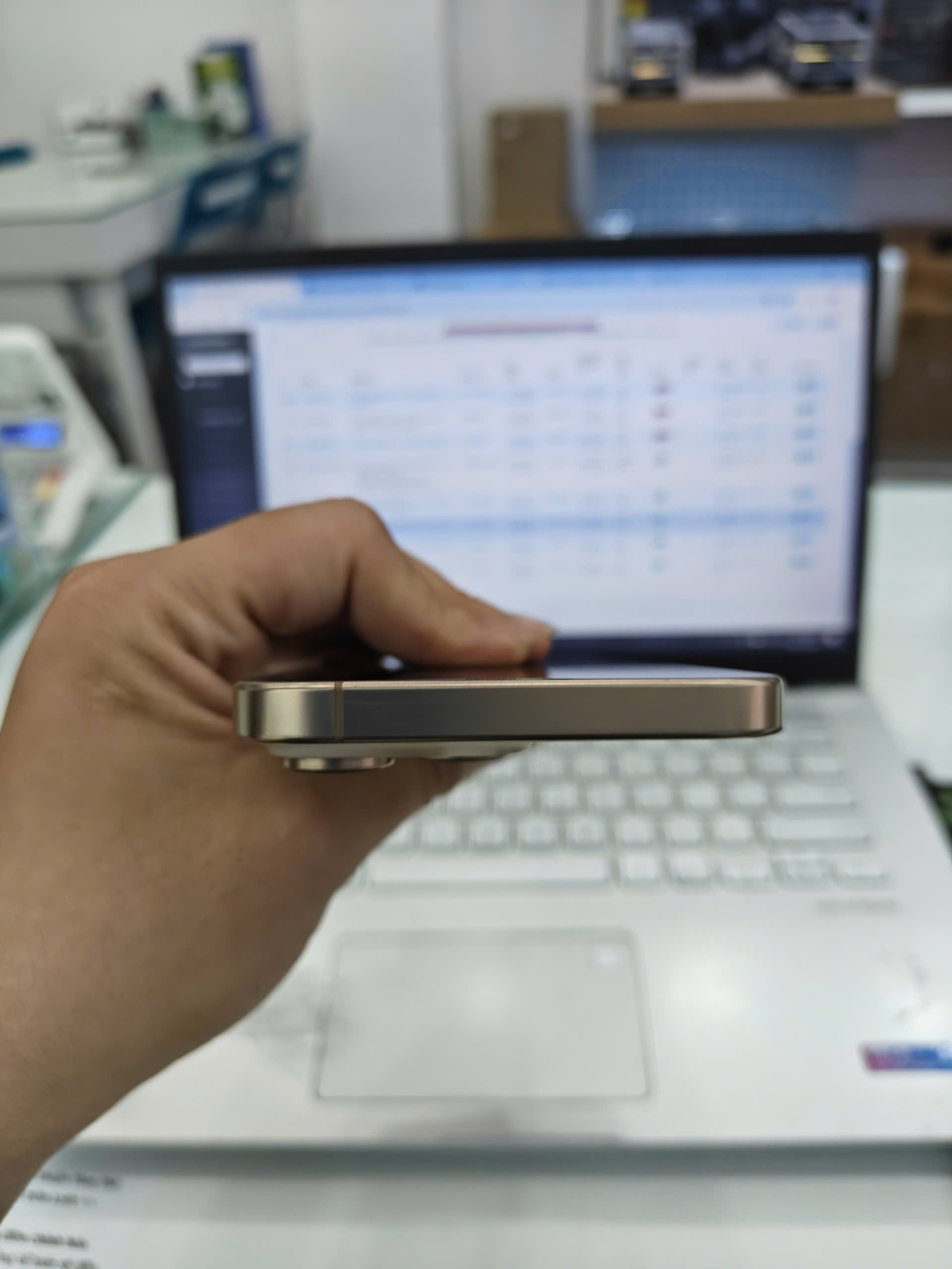 ĐTDĐ Apple iPhone 16 Pro Max 256GB