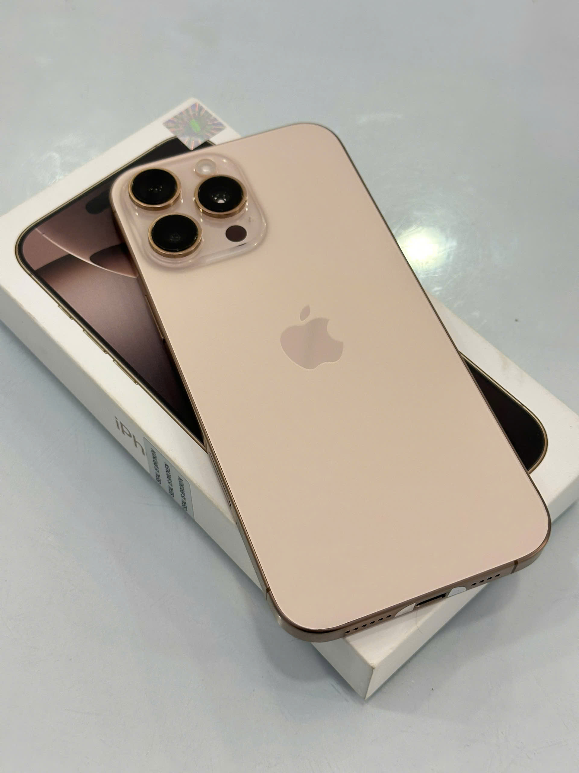 iPhone 16 Pro Max 256GB Cũ