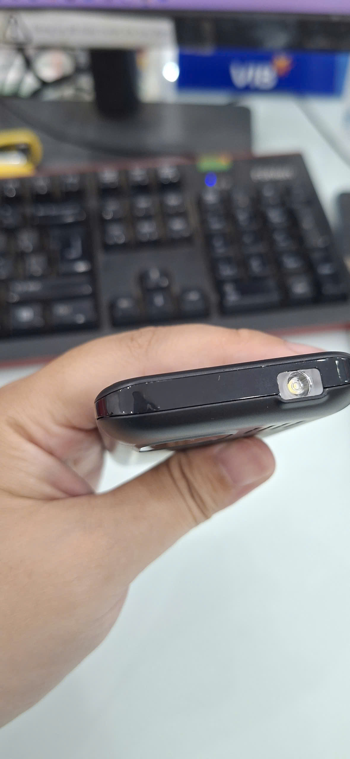 Điện thoại Viettel T2 - 4G (DÙNG MỌI LOẠI SIM) Cũ