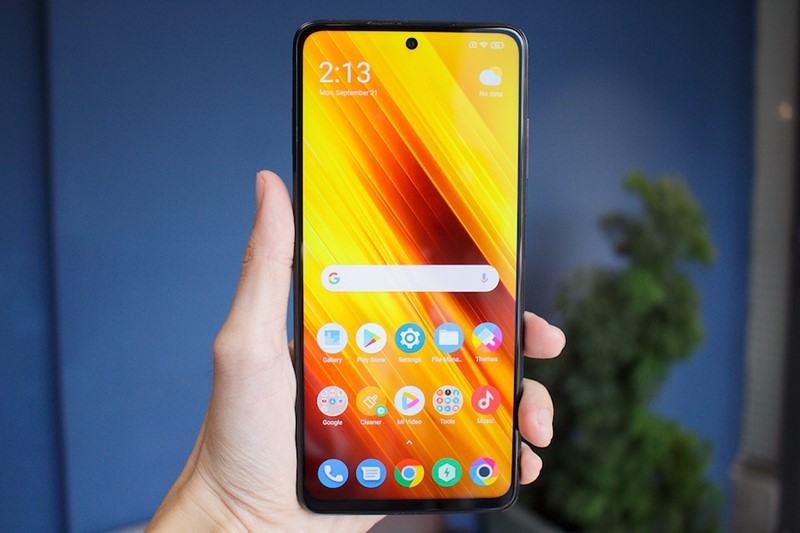 tren-tay-poco-x3-nfc-thiet-ke-dep-man-hinh-120hz-sac-nhanh-33w-n-ty-tapchicongnghe