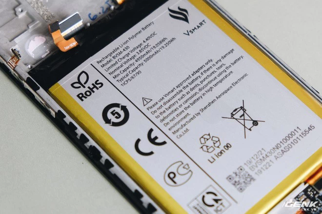 Thay pin Vsmart Joy 2 Plus