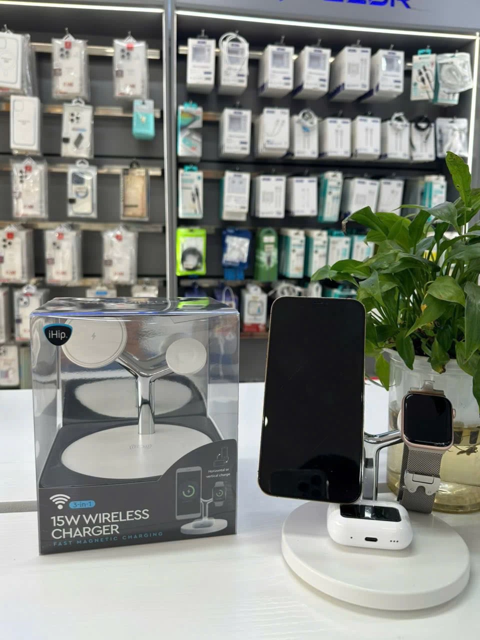 Đế sạc BWOO 3in1 SAM01