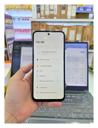 Điện thoại di động Tecno KL8 (Tecno Spark 30 5G) 128+6, màu Đen Trời Đêm 372 Hà Huy Tập - TBH