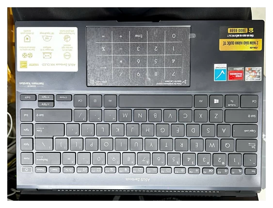 Máy tính xách tay Asus UM5401QA-KN209W (R5-5600H/8GB on board/512GB PCIe/AMD Radeon /14 OLED 2.8K Touch/Win11/JADE BLACK) - N1N0 - TBH