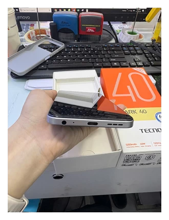 Điện thoại di động Tecno KM5n (Tecno Spark 40) 128+6, màu Xám Mây Mù - 356051630268301 - KM5N6128GRA