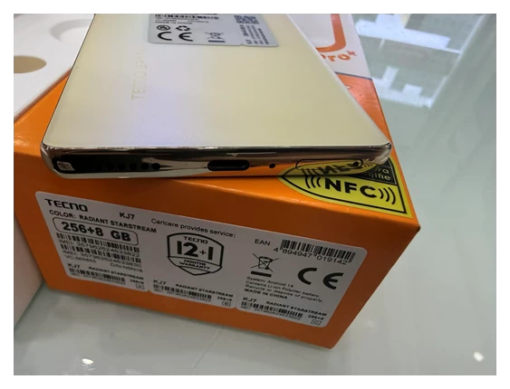 Điện thoại di động Tecno KJ7 (Tecno Spark 20 Pro+) 256+8, màu Vàng Sa Mạc