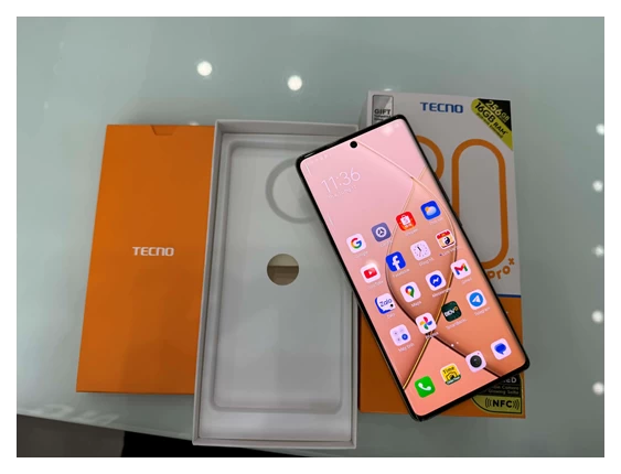Điện thoại di động Tecno KJ7 (Tecno Spark 20 Pro+) 256+8, màu Vàng Sa Mạc