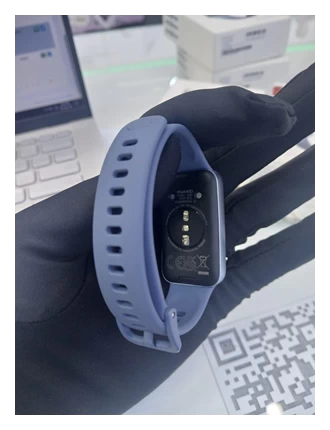 VÒNG ĐEO TAY THÔNG MINH(BAND)HUAWEI NOR-B29 Band 10/XANH LAM/ADU DEMO - Cũ