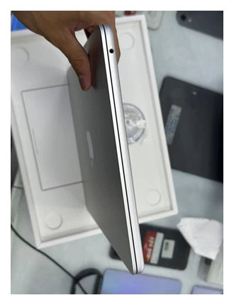 MacBook Air M4 13.6 inch 2025, 10CPU-8GPU, 16GB/256GB - Silver - MW0W3SA/A - Cũ