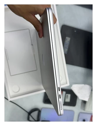 MacBook Air M4 13.6 inch 2025, 10CPU-8GPU, 16GB/256GB - Silver - MW0W3SA/A - Cũ